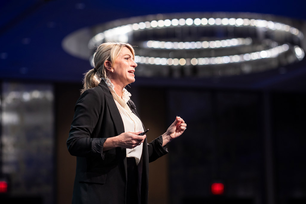 2025_highlights-65-speaker-woman-good-1024px