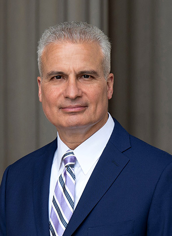 JS-PORTRAIT-MAY-2022-B-469px.jpg